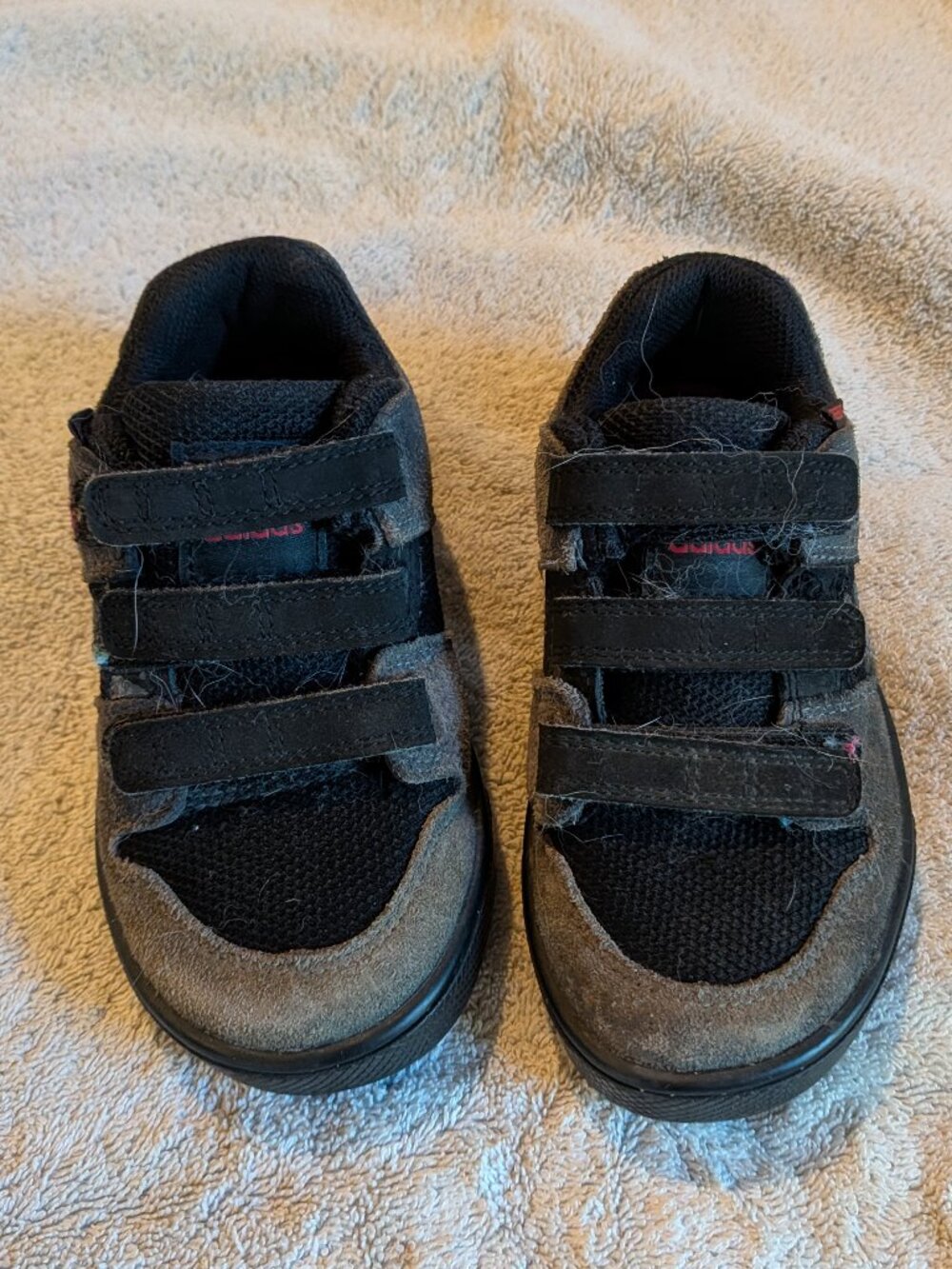 Adidas 5.10 Free Rider - little kids size 11.5, velcro
